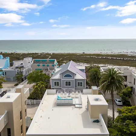 Luxury, Two Complete Floors, Ocean Views, And Private Rooftop Sundeck